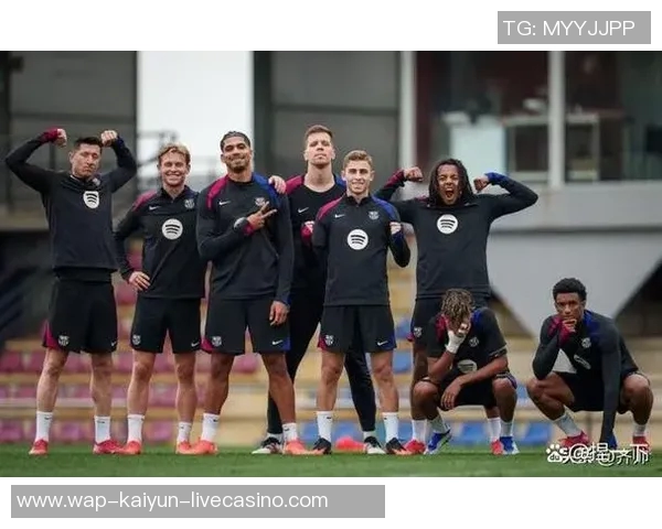 利物浦与拜仁的巅峰对决谁能在欧冠赛场上笑到最后